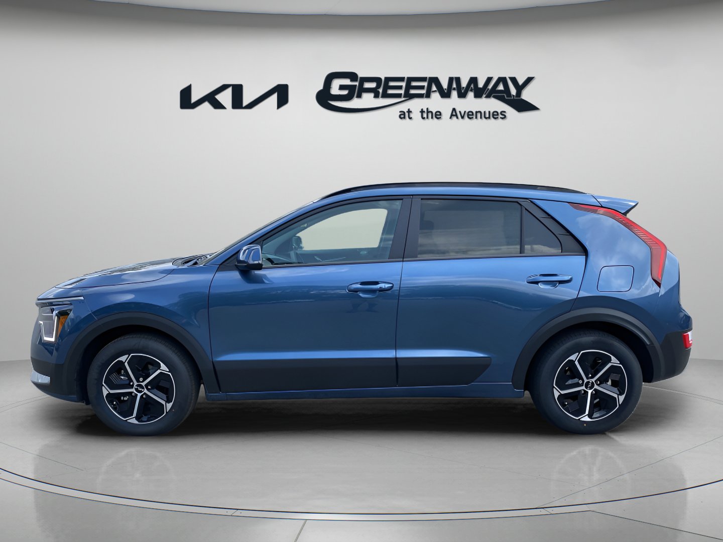 2025 Kia Niro EX photo 2