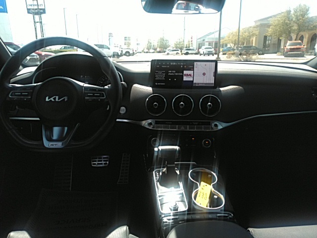 2023 Kia Stinger GT-Line photo 3