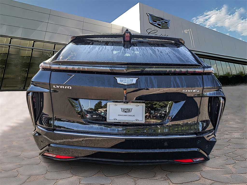 2026 Cadillac Lyriq Luxury photo 4