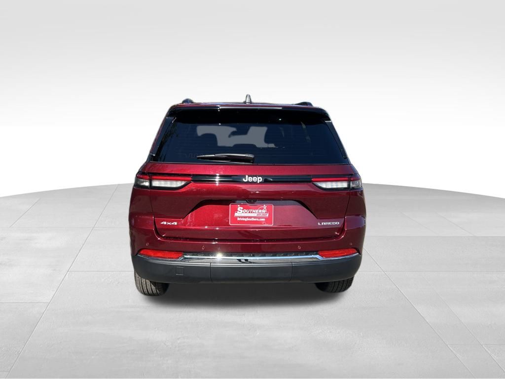 2025 Jeep Grand Cherokee Laredo X photo 5