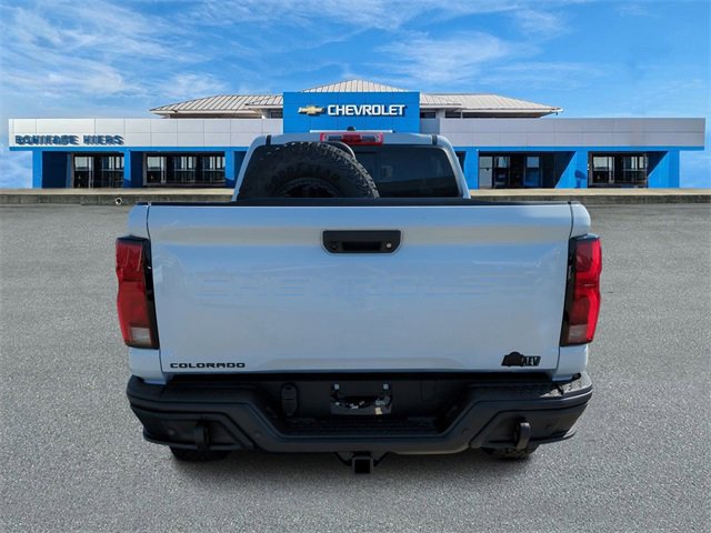 2025 Chevrolet Colorado ZR2 photo 4