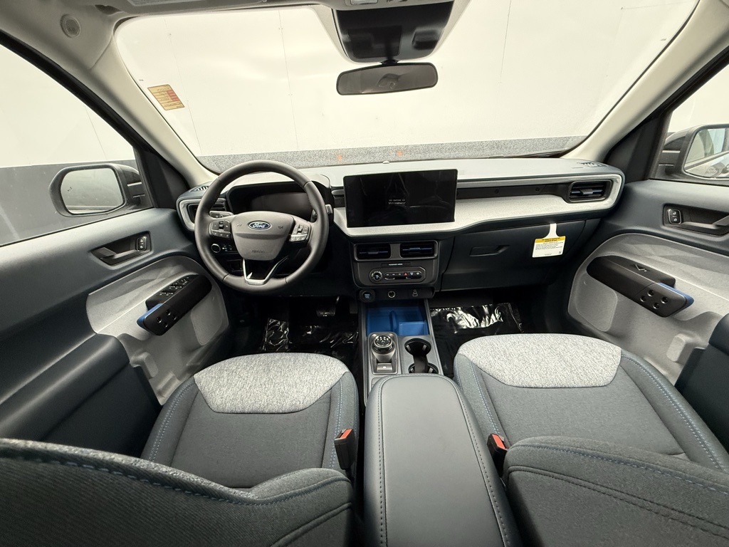 2025 Ford Maverick XLT photo 3