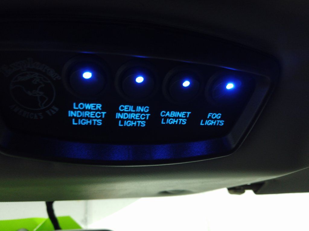 2023 Chevrolet Express photo 33