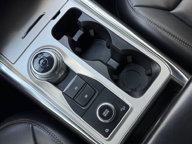 2022 Ford Explorer XLT photo 22