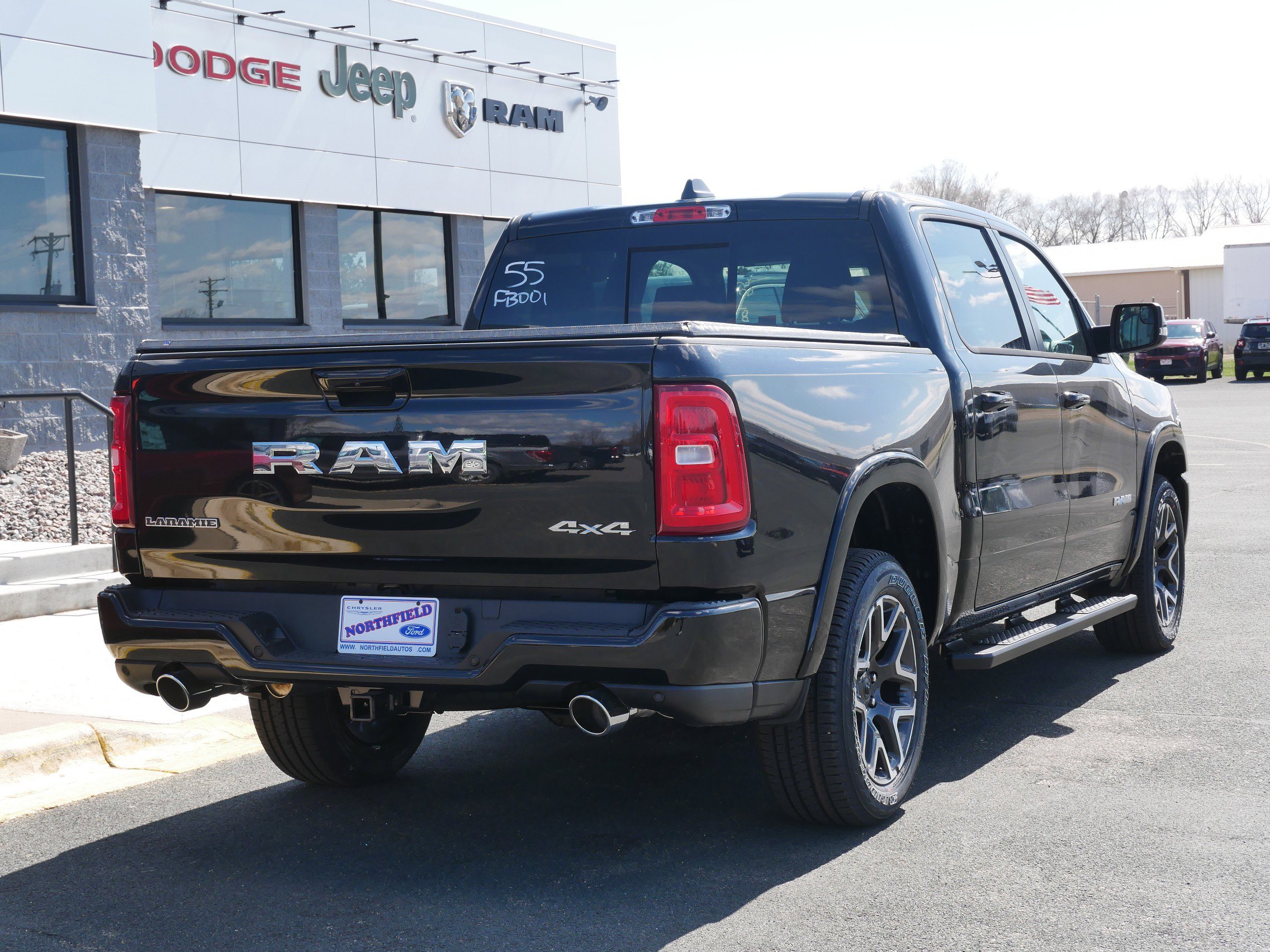 2025 Ram 1500 Laramie photo 5