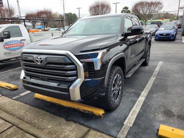 2025 Toyota Tundra Limited's photo