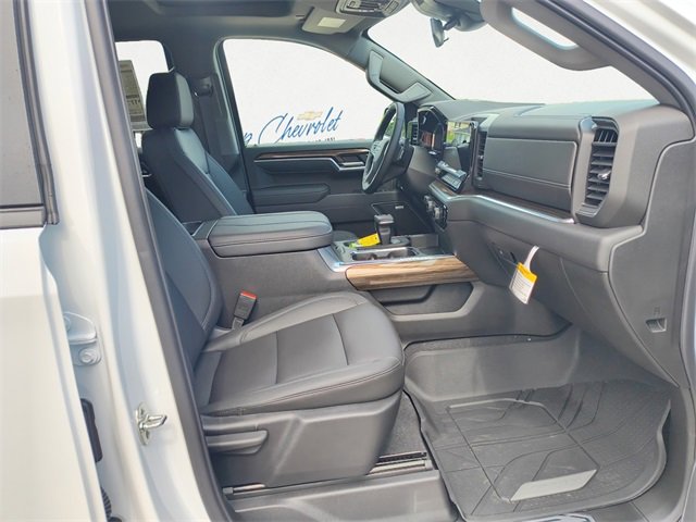2026 Chevrolet Silverado 1500 RST photo 13