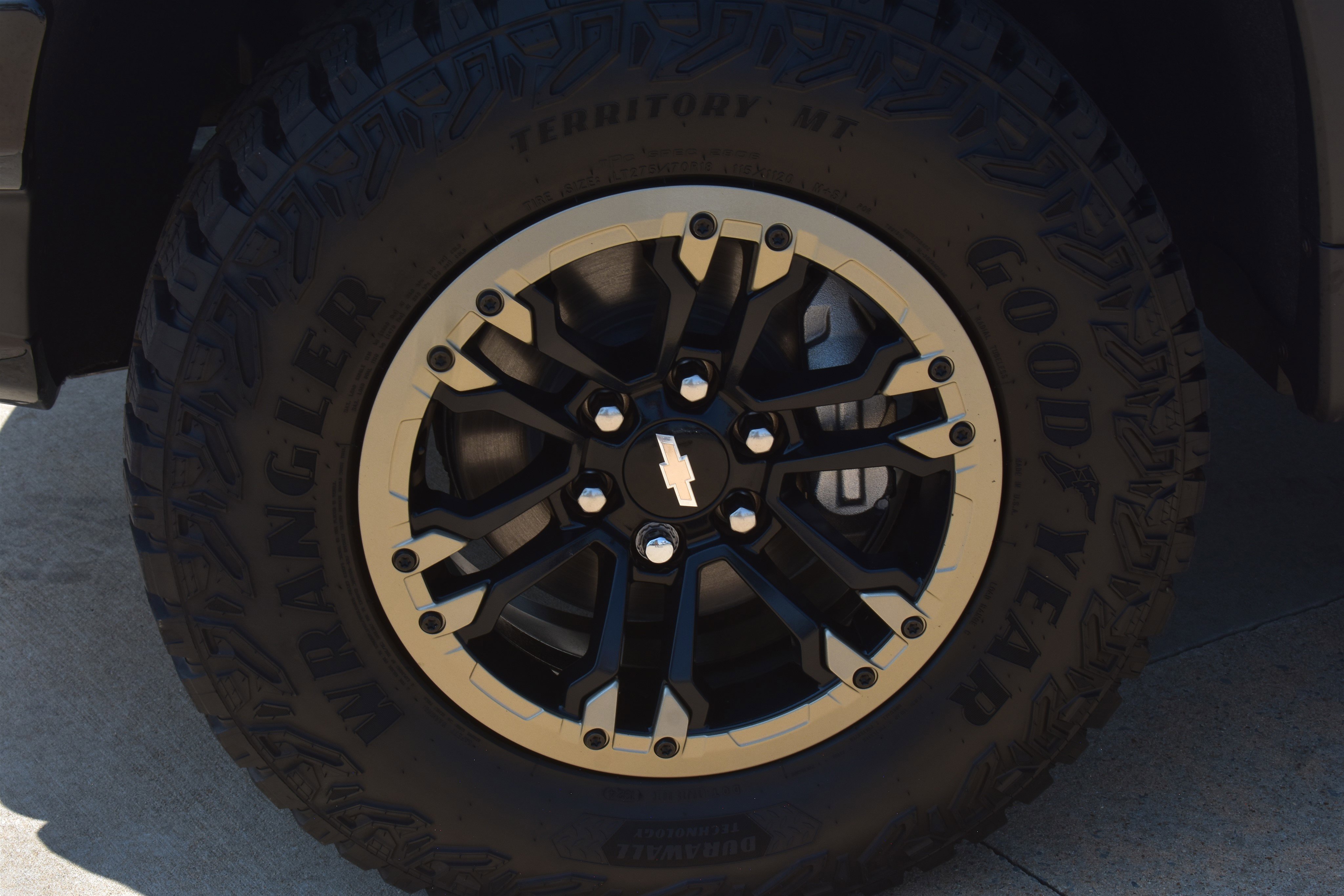 2025 Chevrolet Silverado 1500 ZR2 photo 4