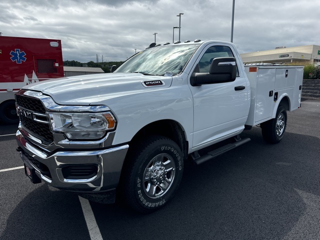 2023 Ram 2500 Tradesman photo 6