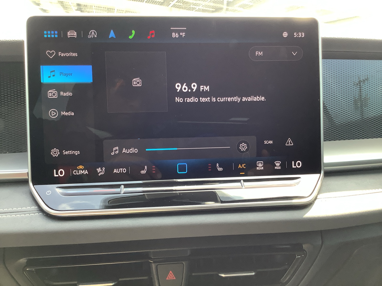 2025 Volkswagen Tiguan SE photo 15