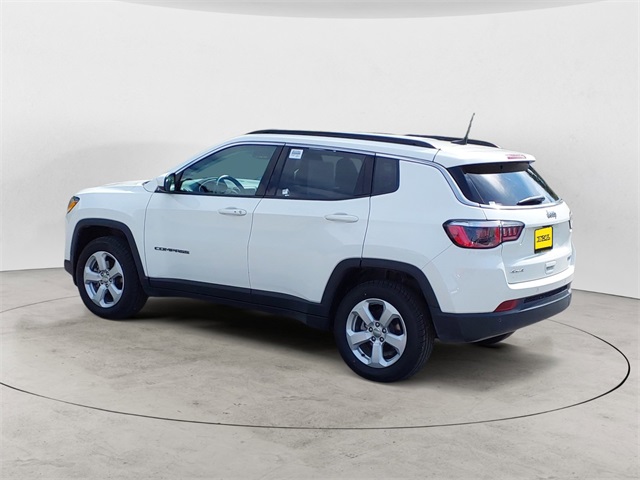 2020 Jeep Compass Latitude photo 2