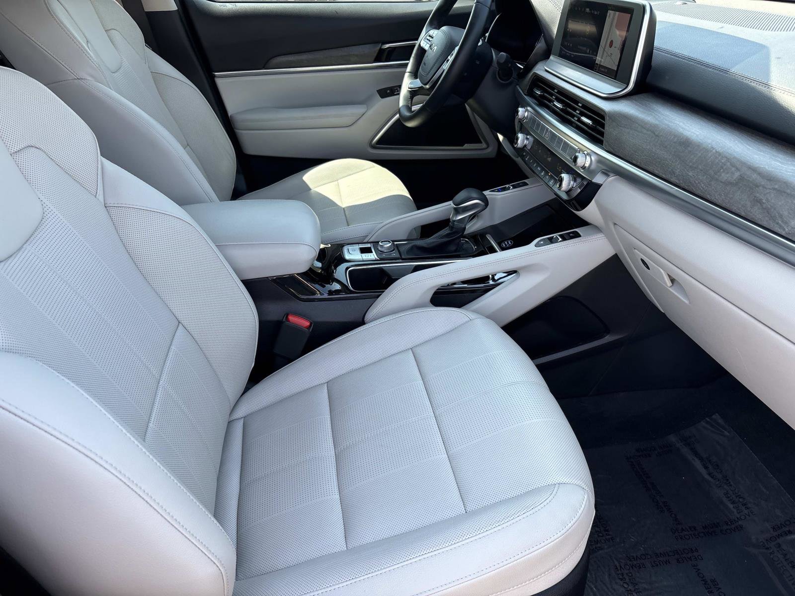 2022 Kia Telluride EX photo 23