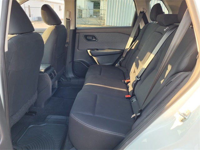2023 Nissan Rogue S photo 9