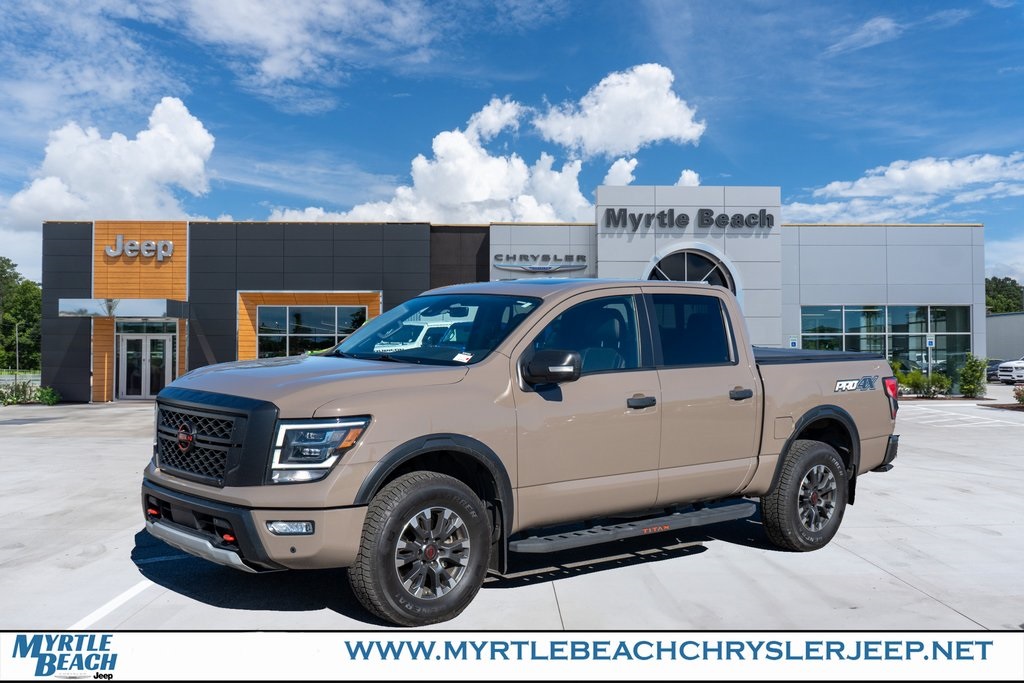 2023 Nissan Titan PRO-4X's photo