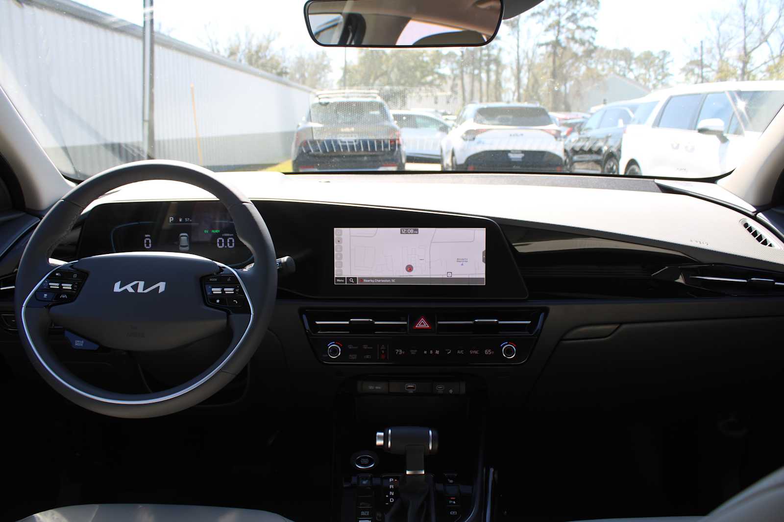 2025 Kia Niro EX photo 18