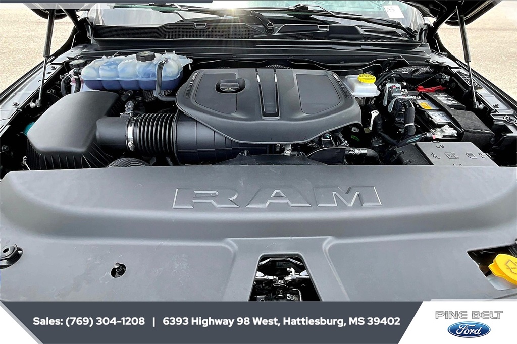 2025 Ram 1500 Laramie photo 8