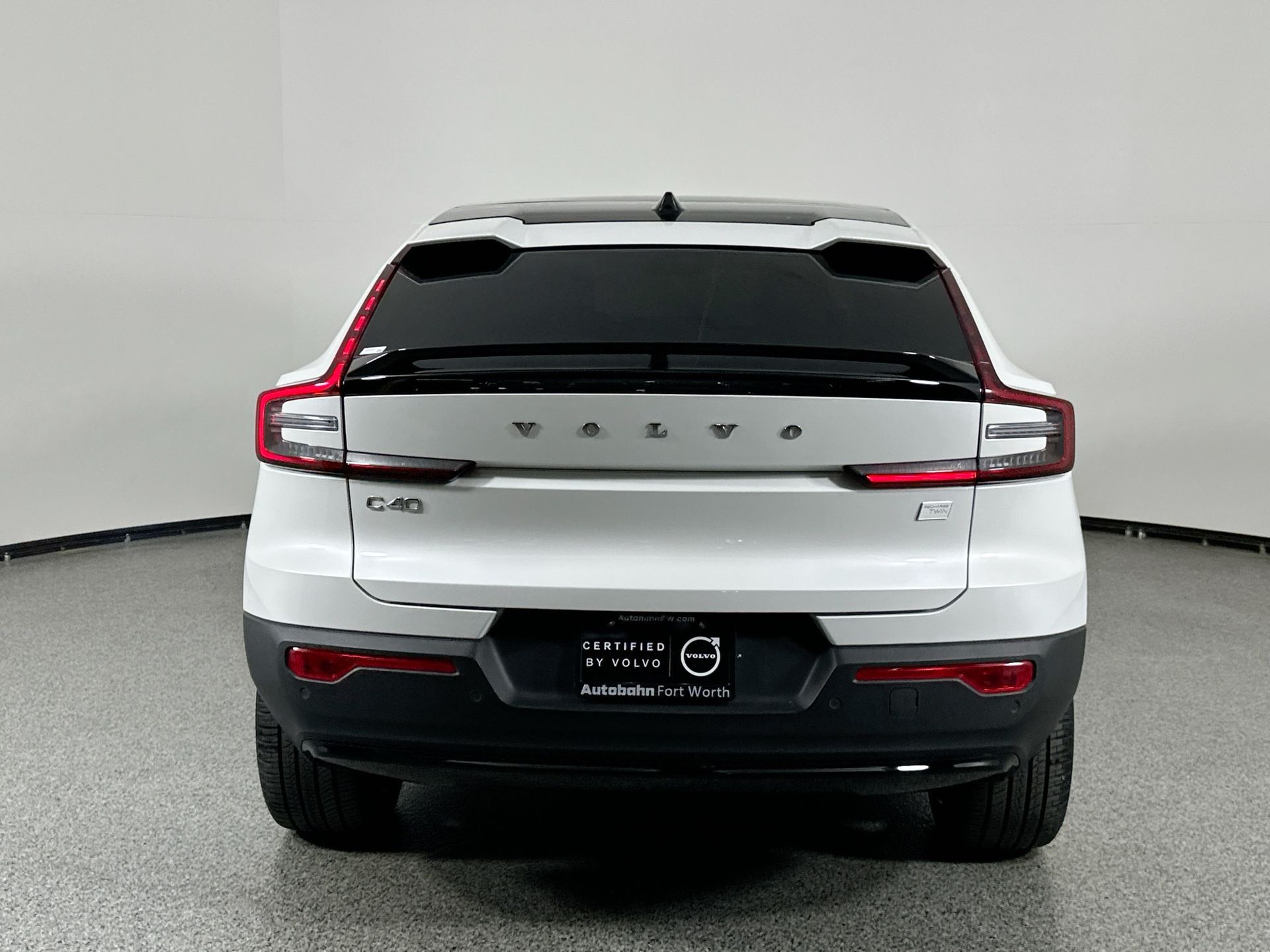 2023 Volvo C40 Recharge Ultimate photo 4