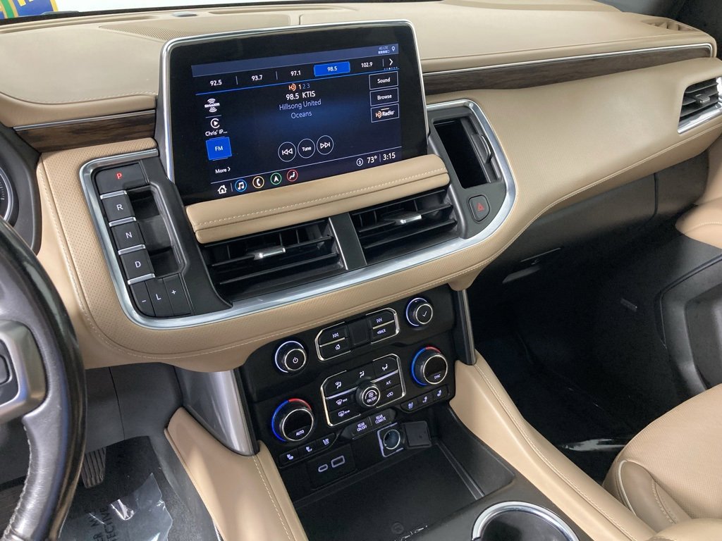Used 2021 Chevrolet Suburban Premier with VIN 1GNSKFKD4MR133035 for sale in Stillwater, Minnesota
