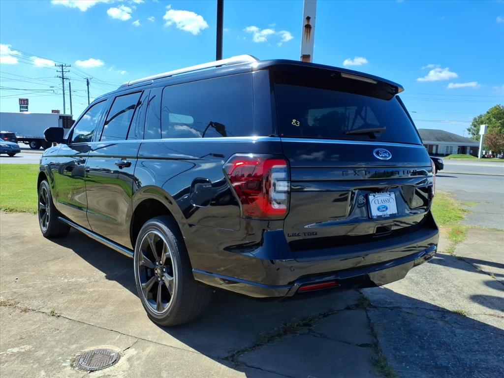 2024 Ford Expedition MAX Limited photo 3