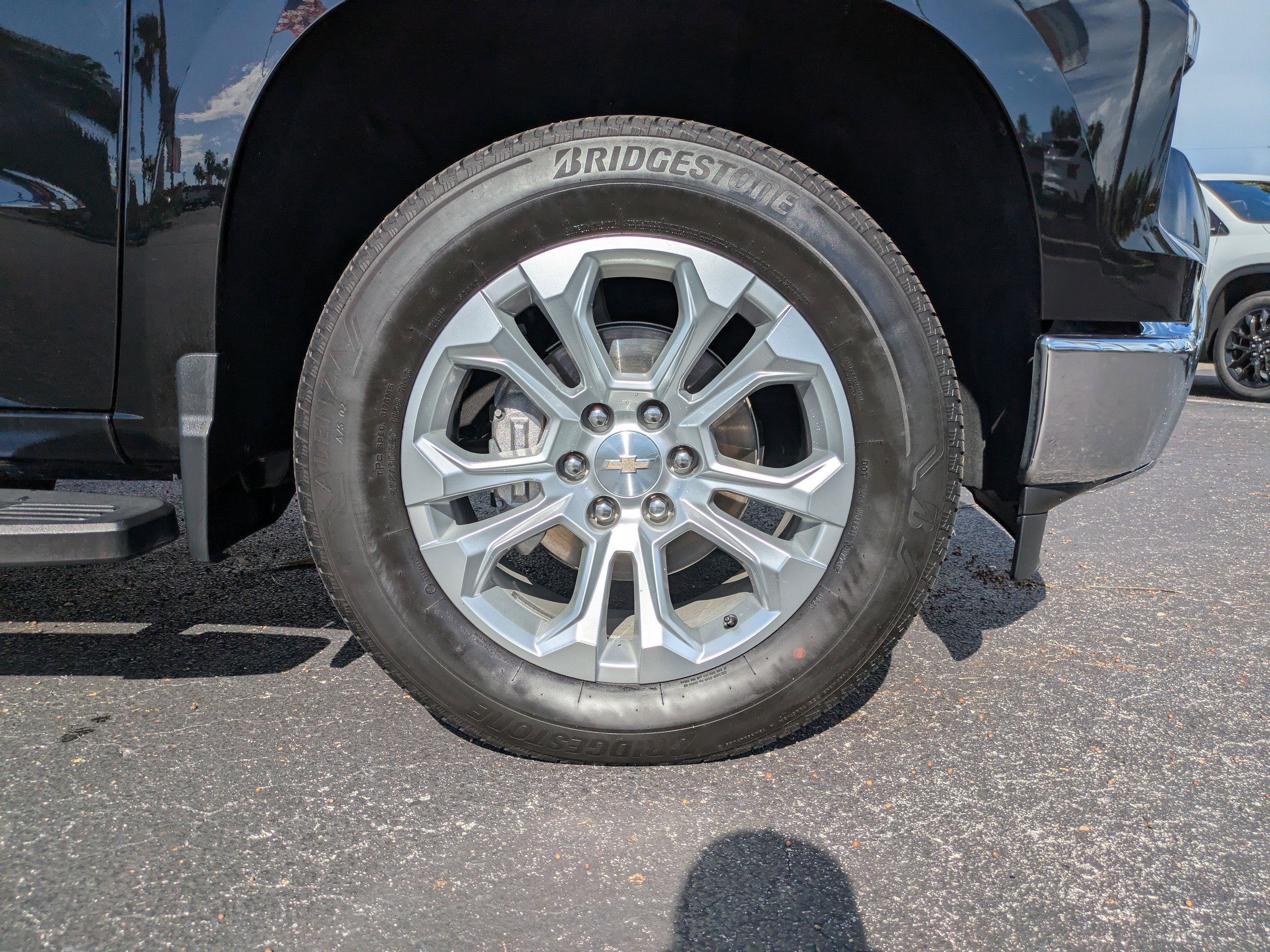 2023 Chevrolet Silverado 1500 LTZ photo 9