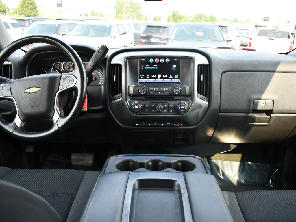 2016 Chevrolet Silverado 1500 LT photo 3