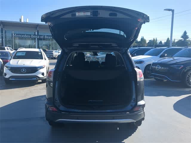 2017 Toyota RAV4 XLE photo 23
