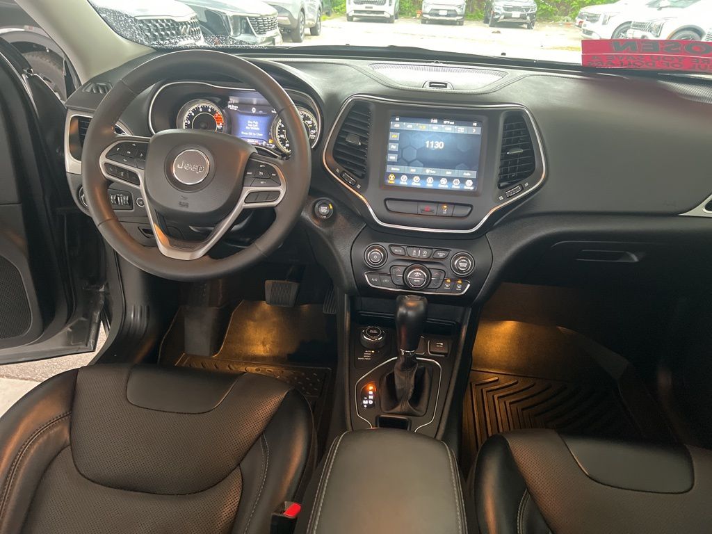 2022 Jeep Cherokee Latitude Lux photo 17
