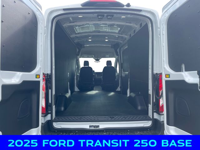2025 Ford Transit photo 3