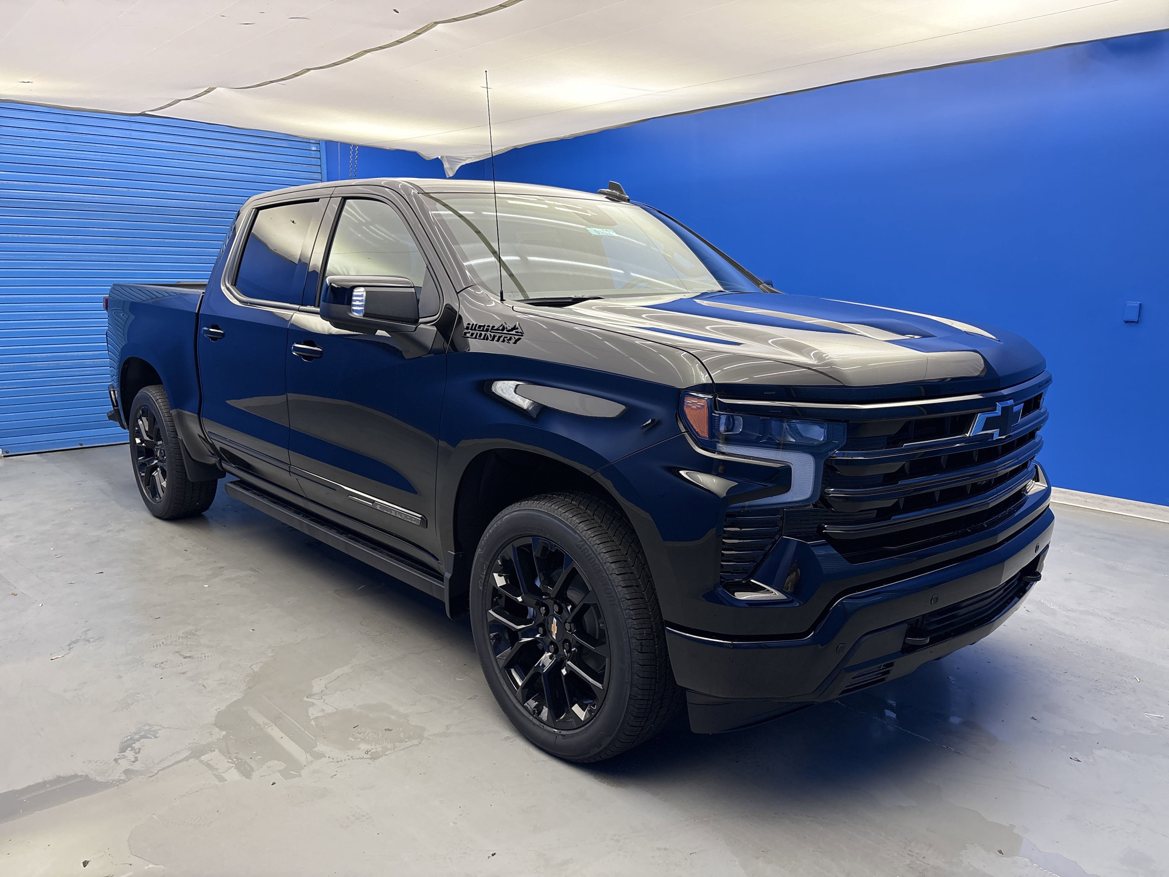 2026 Chevrolet Silverado 1500 High Country photo 2