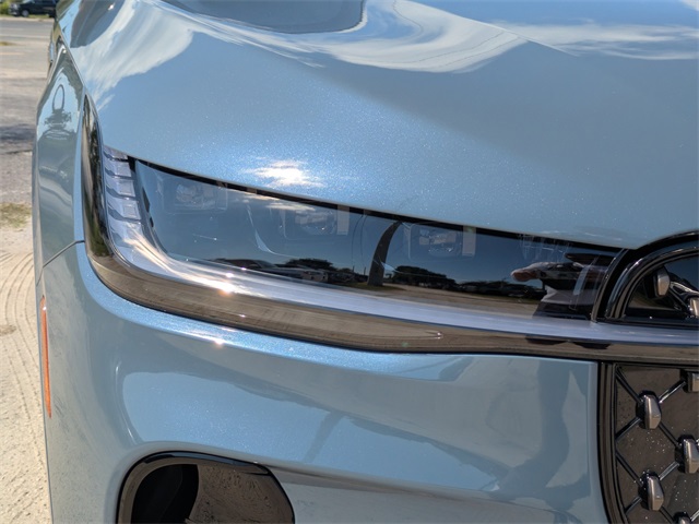 2025 Lincoln Nautilus Black Label photo 9