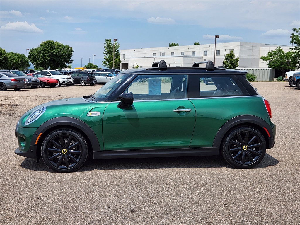 Used 2021 MINI Hardtop 2 Door SE with VIN WMWXP3C0XM2P34434 for sale in Loveland, CO