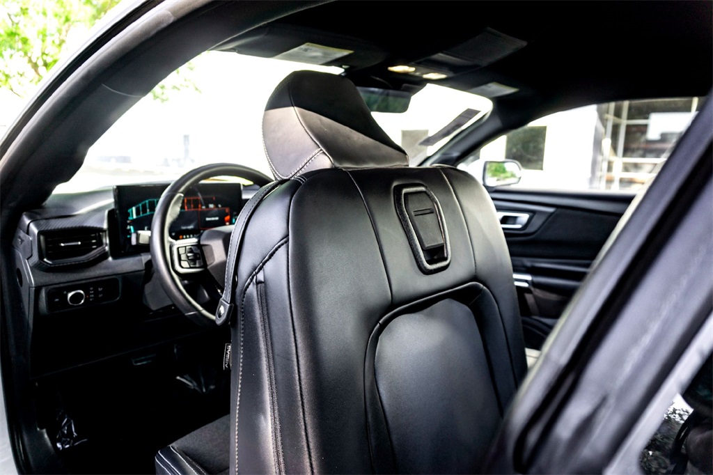 2024 Ford Mustang EcoBoost photo 24