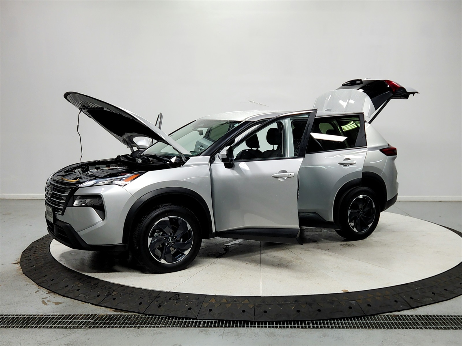 2024 Nissan Rogue SV photo 9
