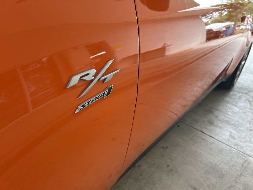 2025 Dodge Charger R/T photo 16