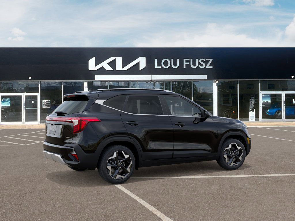 2025 Kia Seltos EX photo 4