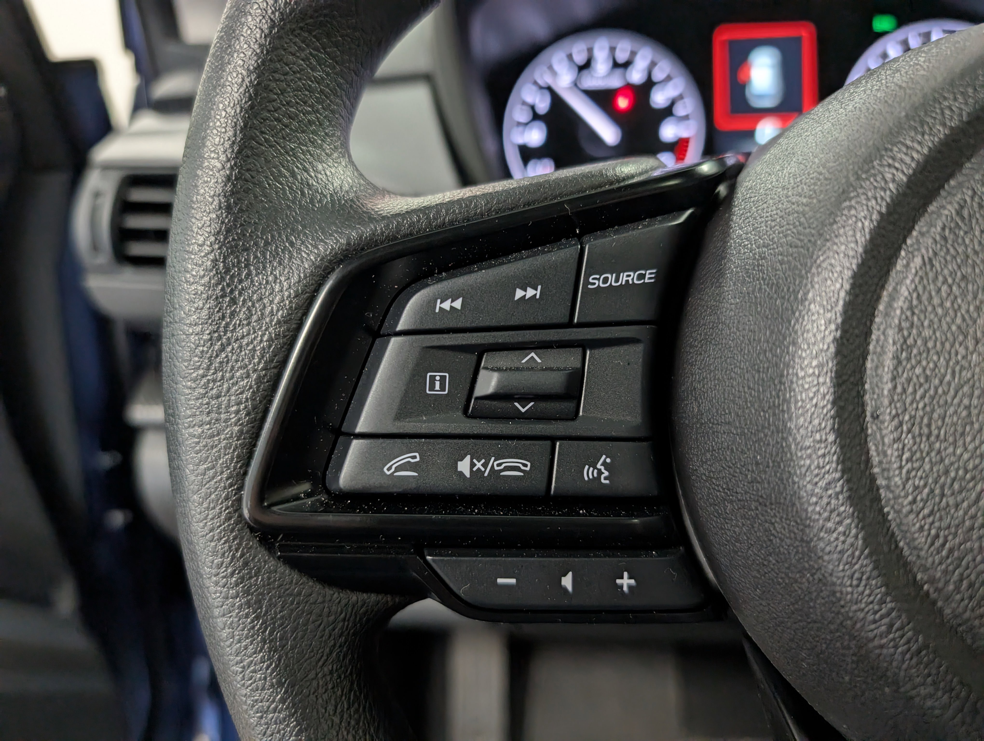 2025 Subaru Crosstrek Premium photo 7
