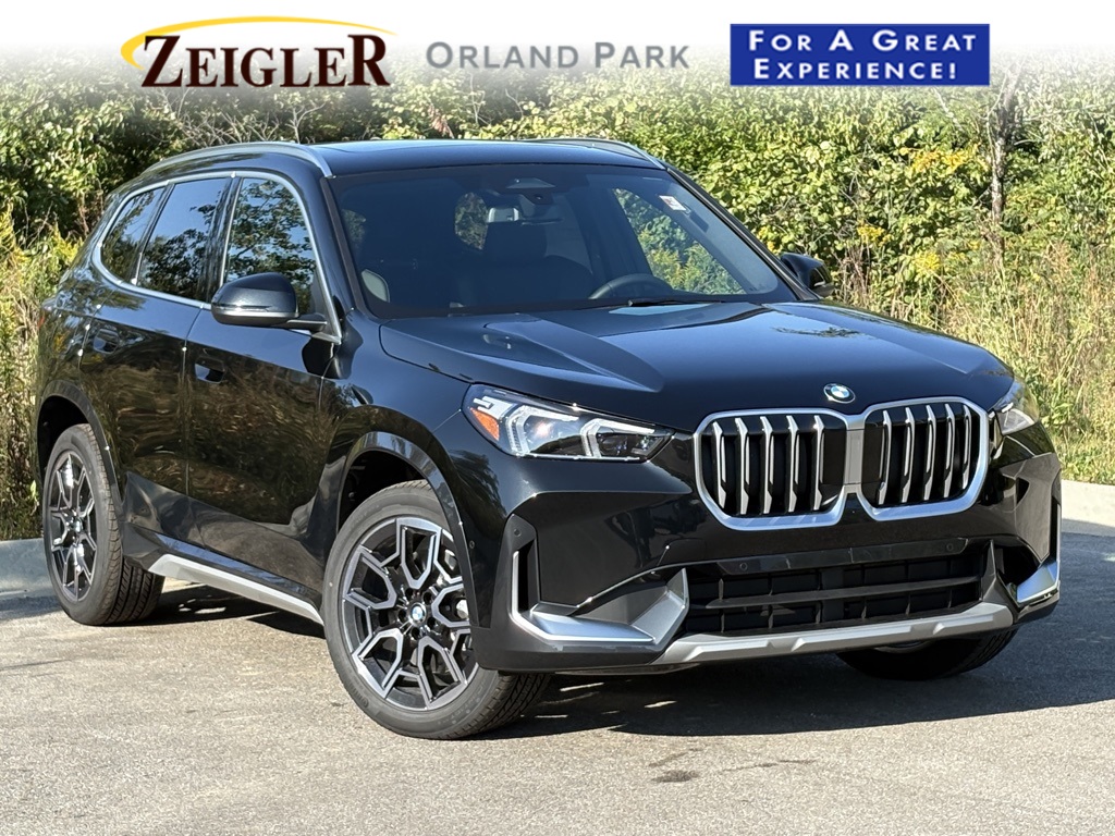 2026 BMW X1 28i's photo