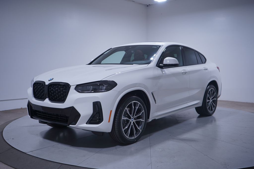 2025 BMW X4 30i's photo