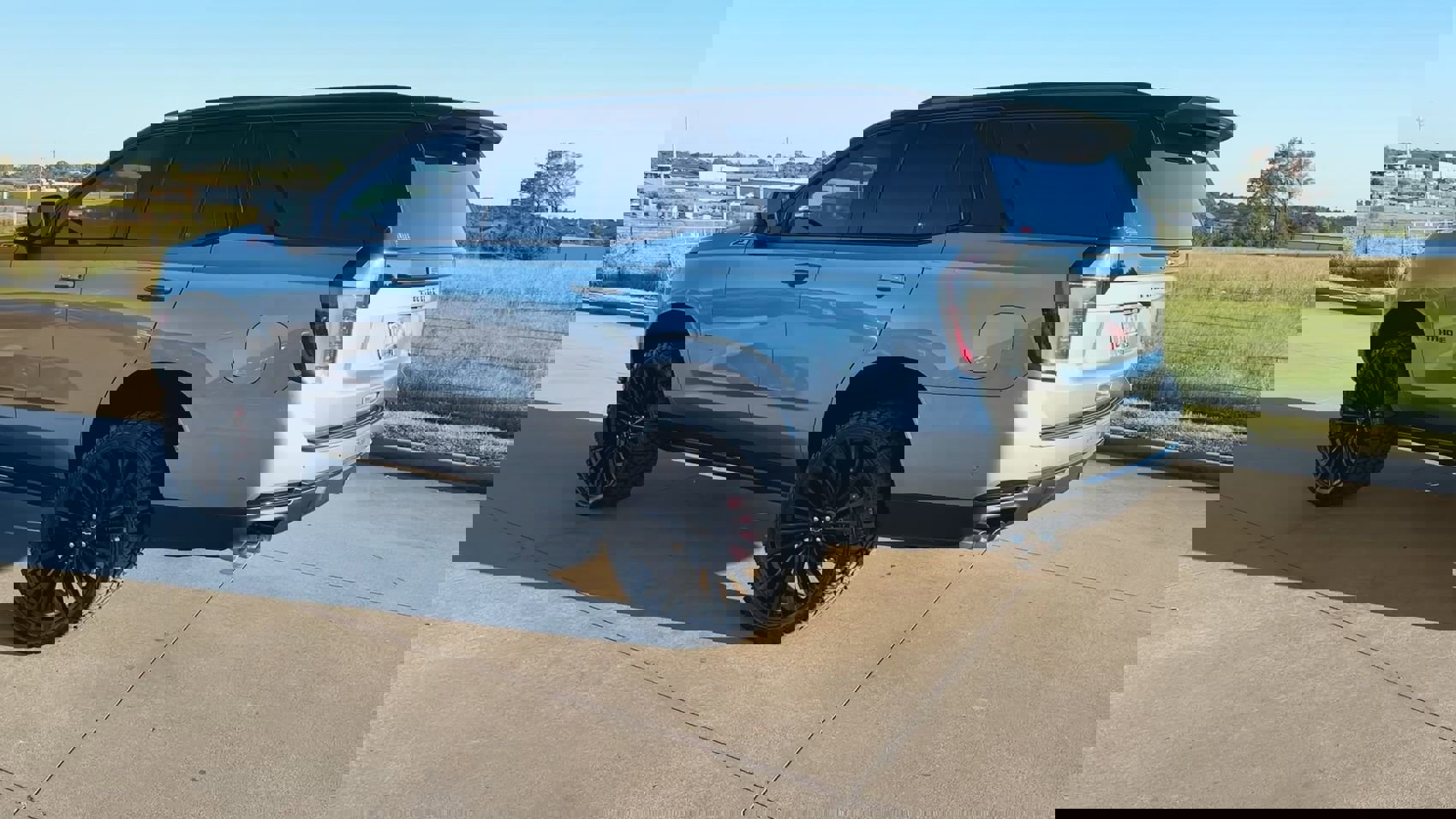 2026 Chevrolet Tahoe Z71 photo 4