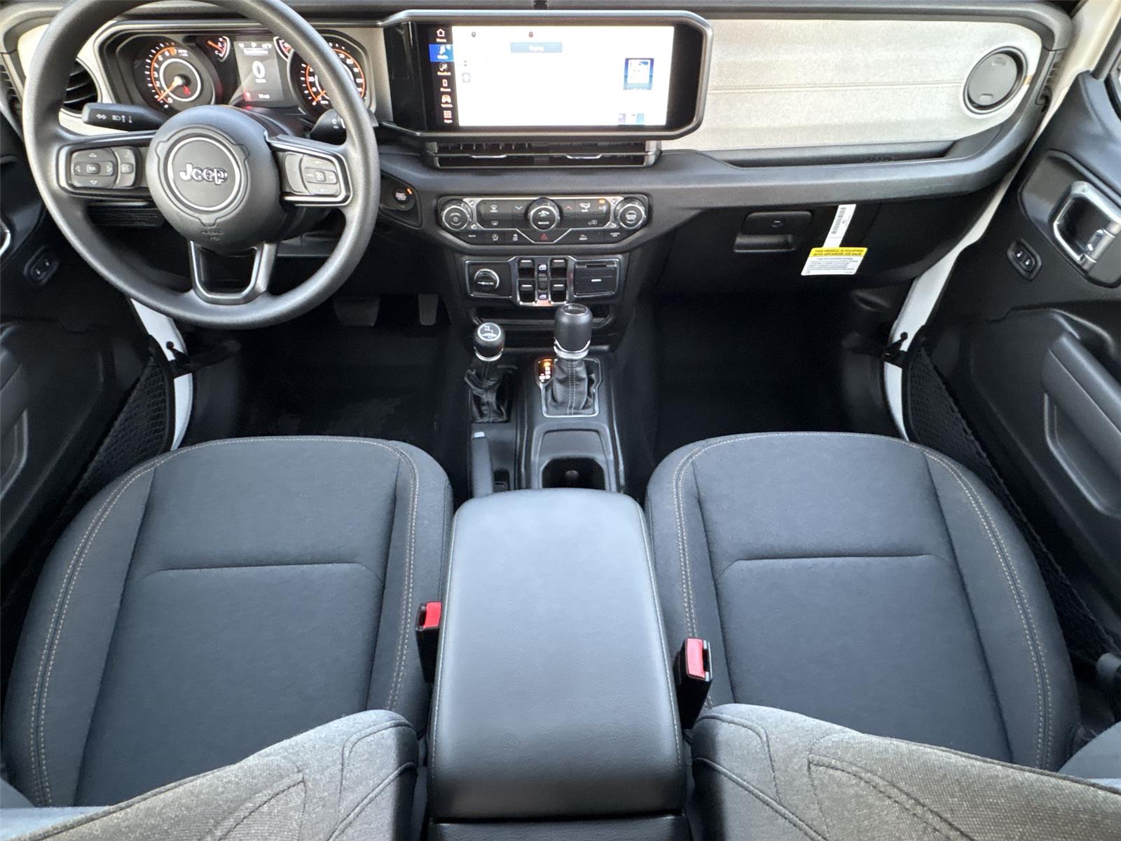 2025 Jeep Gladiator Sport photo 25