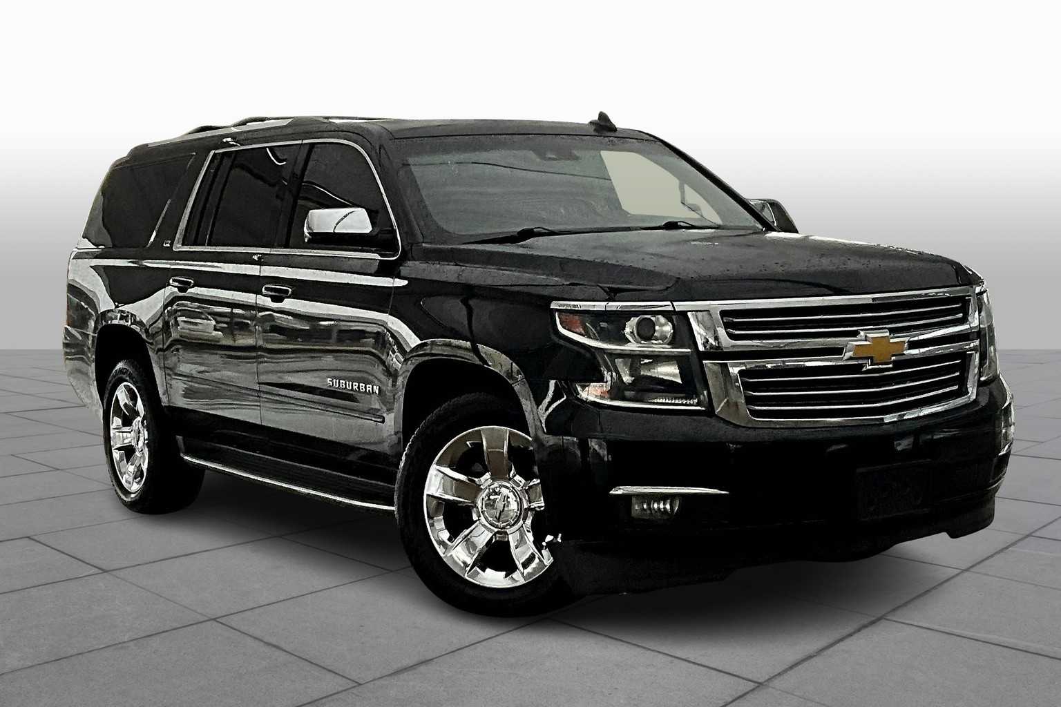 2016 Chevrolet Suburban LTZ photo 2