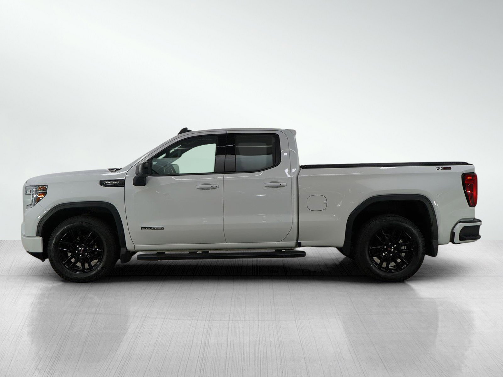 Used 2021 GMC Sierra 1500 Elevation with VIN 1GTR9CED6MZ197333 for sale in Bloomington, Minnesota