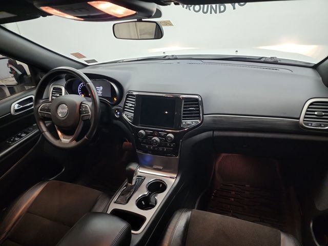 2021 Jeep Grand Cherokee Laredo X photo 18