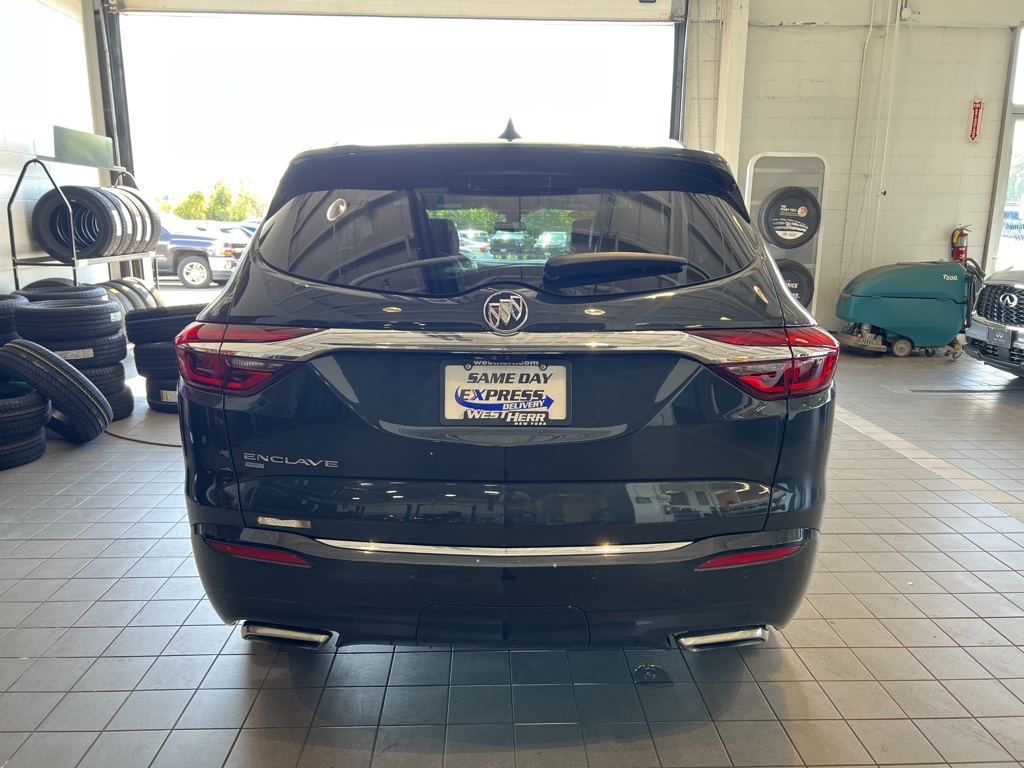 2021 Buick Enclave Essence photo 6