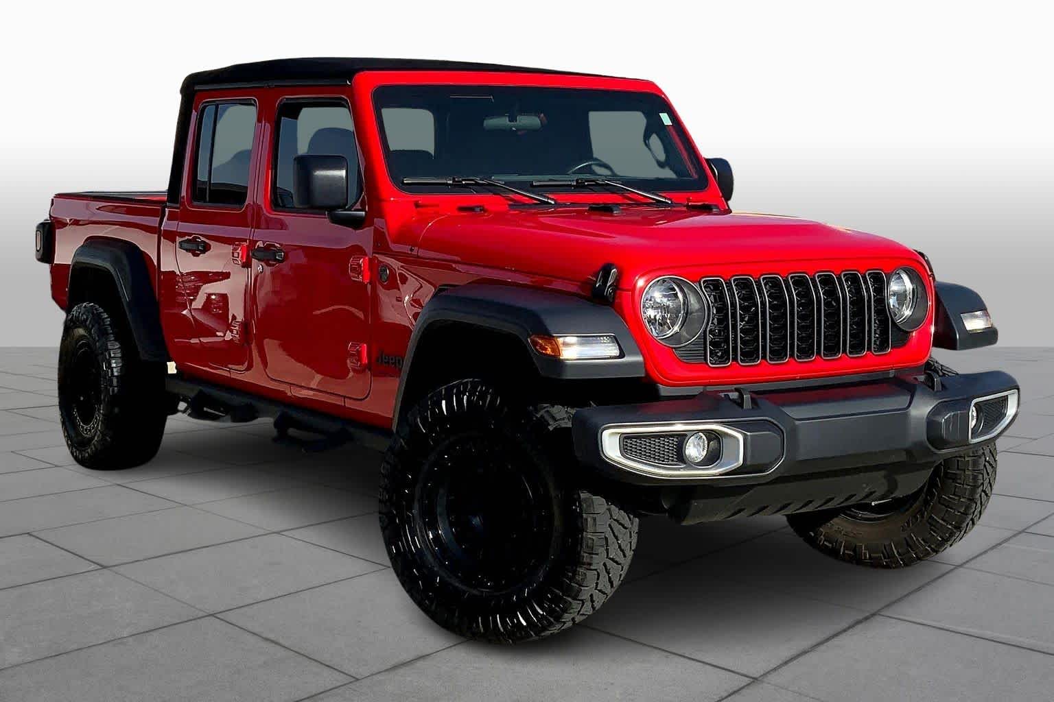 2024 Jeep Gladiator Sport photo 2