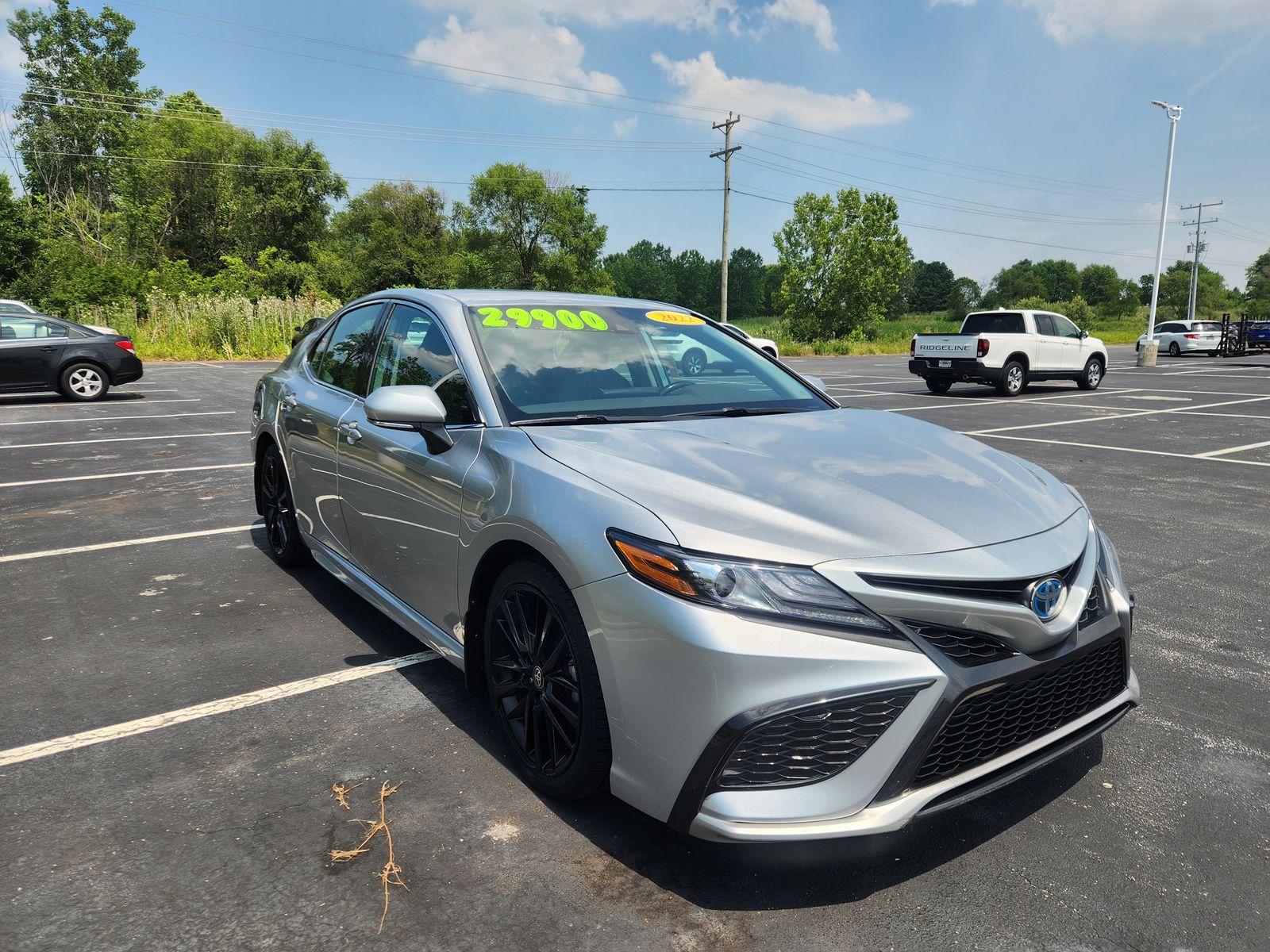 2022 Toyota Camry Hybrid XSE photo 7