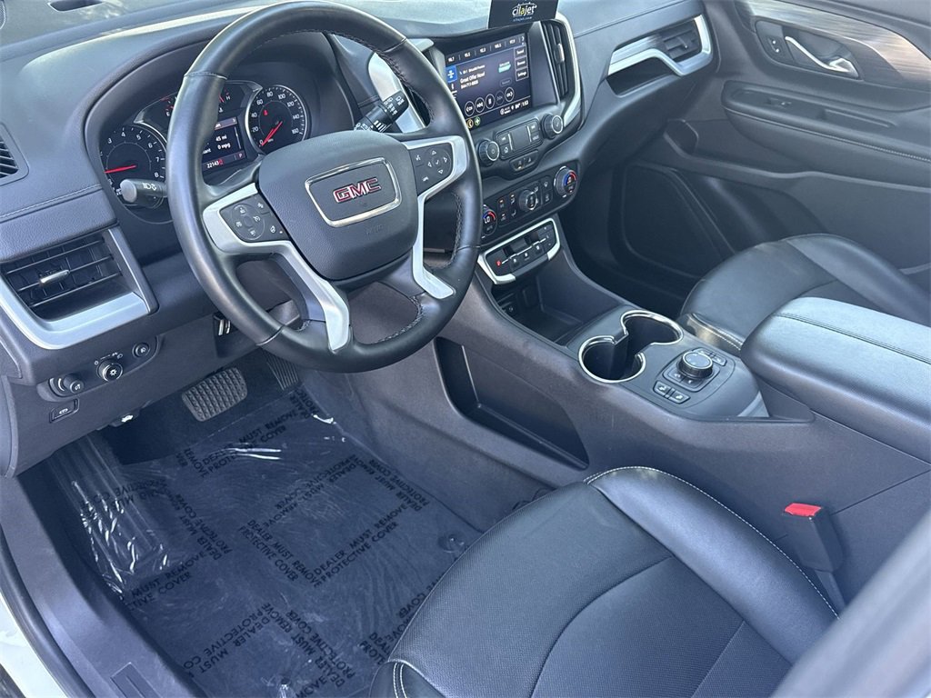 2024 Gmc Terrain SLT photo 2