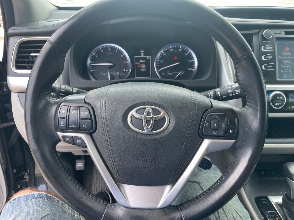 2016 Toyota Highlander XLE photo 7
