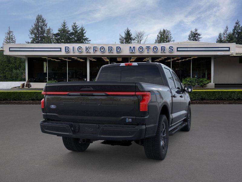 2025 Ford F-150 Lightning Lariat photo 6