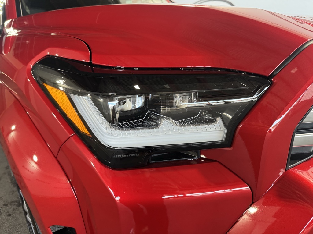 2025 Toyota 4Runner photo 12